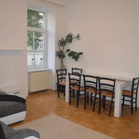 Nette Altbauwohnung Nur 10 Min Von Der City Vienne Extérieur photo