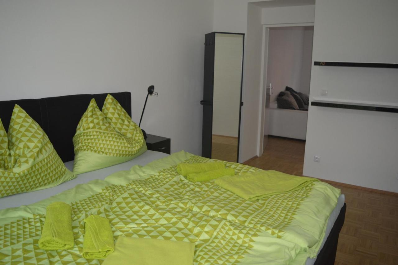 Nette Altbauwohnung Nur 10 Min Von Der Apartmán
