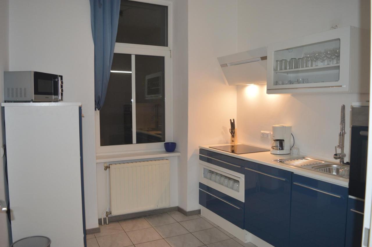 Nette Altbauwohnung Nur 10 Min Von Der Appartement *