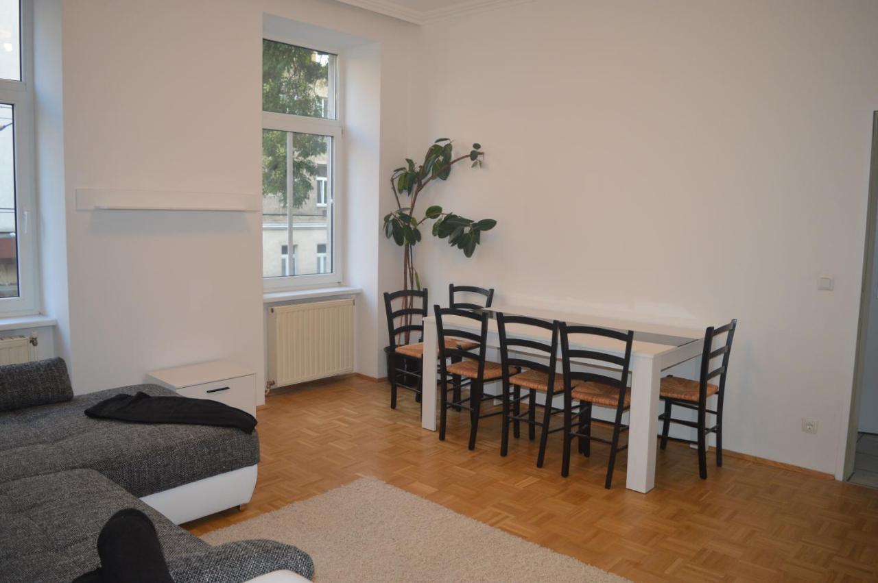 Appartement Nette Altbauwohnung Nur 10 Min Von Der *