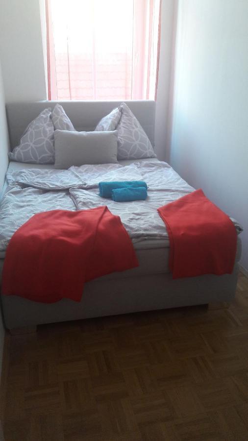 Nette Altbauwohnung Nur 10 Min Von Der * Vienne